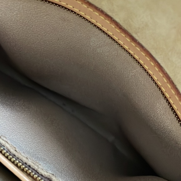 💯 Authentic Louis-Vuitton-Rivoli-Business-bag tote bag - Picture 12 of 17